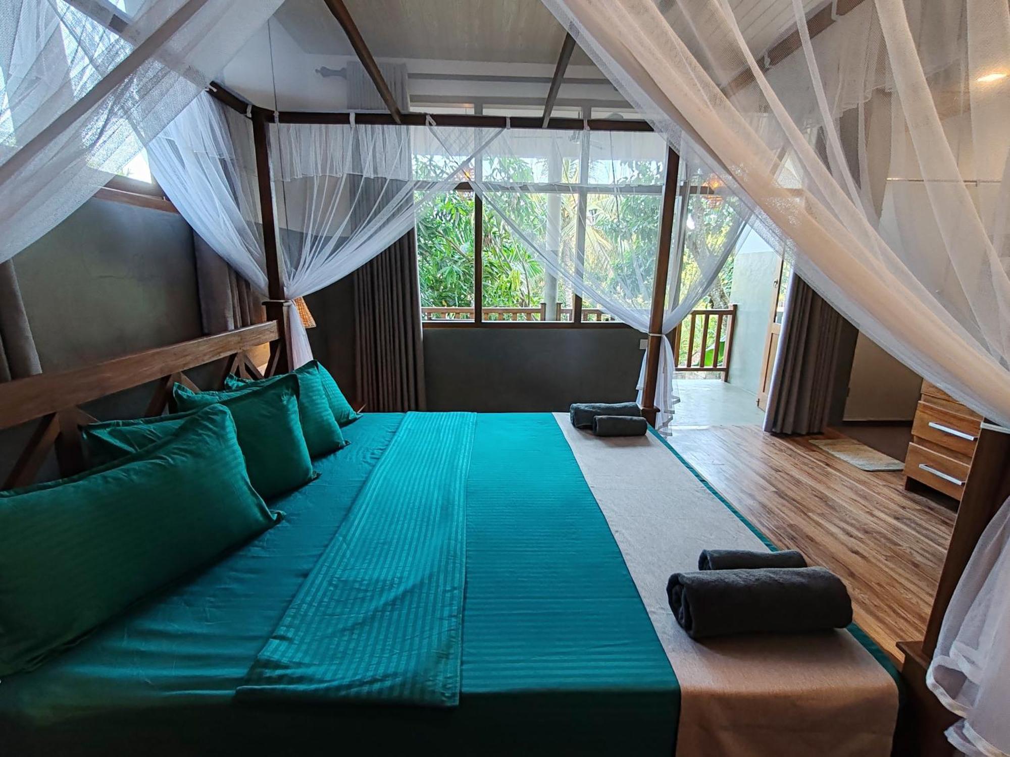 The Jungle View Hotel Mirissa Exterior photo